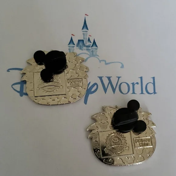Disney Trading Pins - Picture 2 of 4